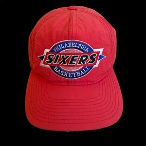 1970s to 1980s Vintage embroidered Philadelphia sixers SnapBack .